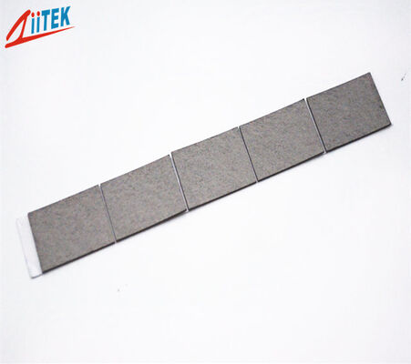Material absorbente conductor térmico suave y adaptable para comunicaciones de datos