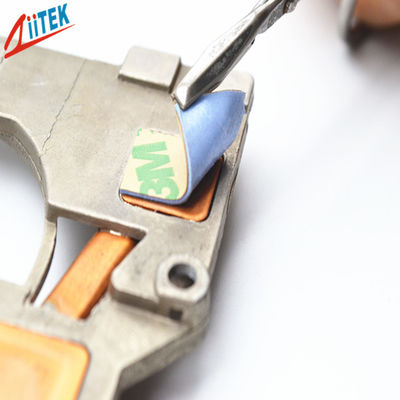 Cojín ultra suave termal pegajoso -50 del hueco del silicón del azul del reemisor de isofrecuencia 2,0 W/mK de TIF130-20-05S Natually a 200℃