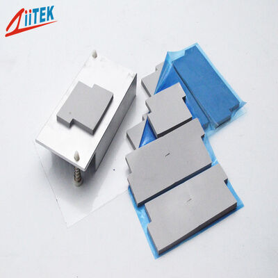 Llenador de espacios térmicos de caucho de silicona 2.0W/mK para unidades de control de motores automotrices que proporcionan gestión térmica y características de absorción de impactos